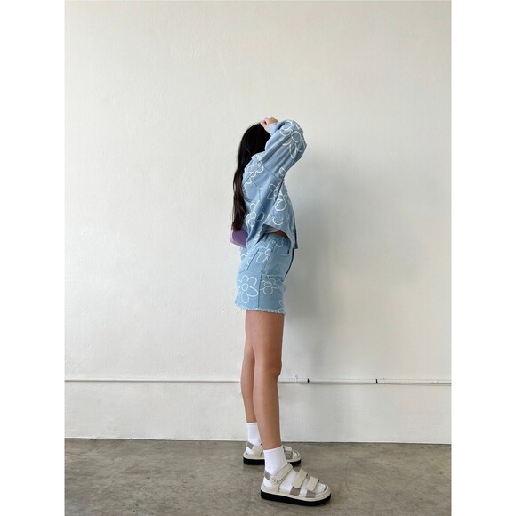 Bailey Rose Daisy Print Denim Skirt - NWT - Picture 5 of 5